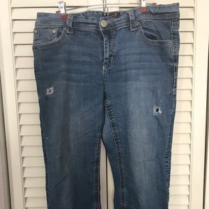 Ladies’s Seven Luxe Distressed Cropped Jeans